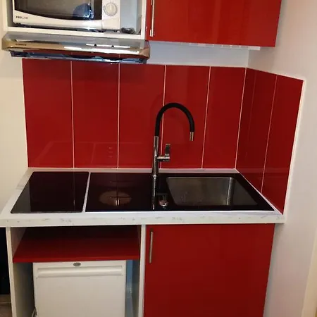 Milan-stlazare Apartment *